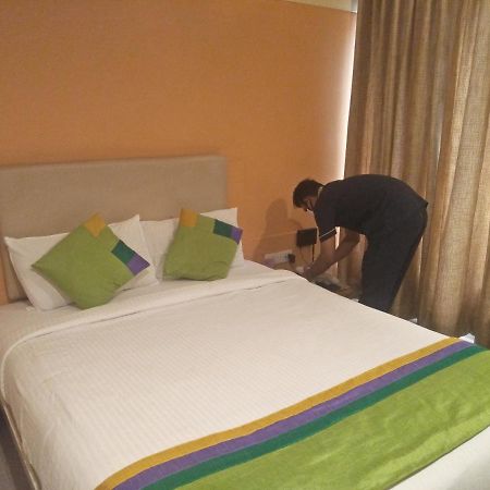 Treebo Trend Hotel Basera Pune Exterior foto